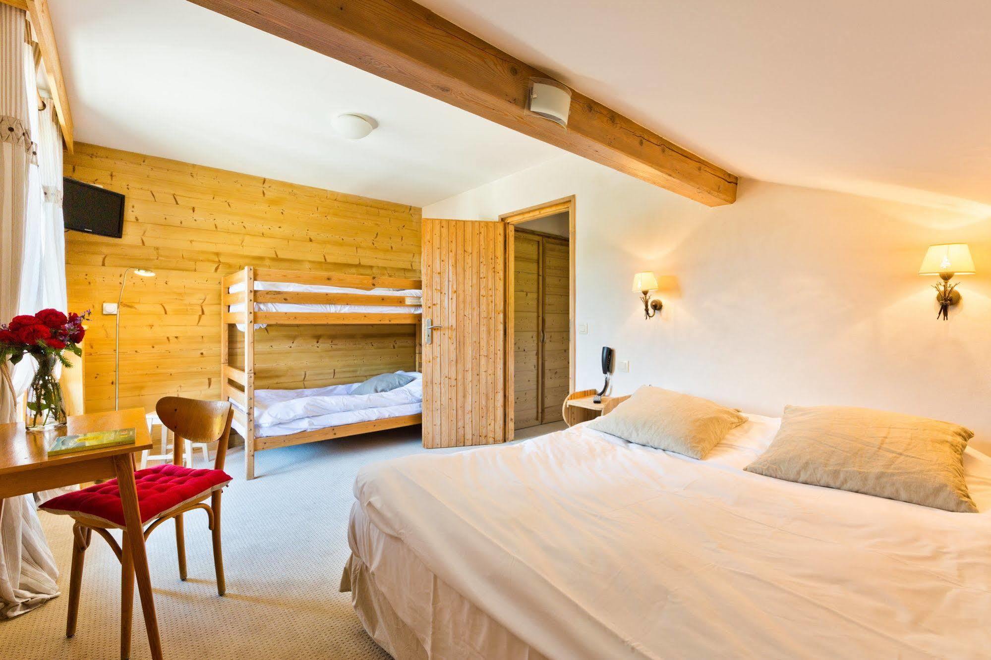 Hotel Le Caprice Des Neiges Combloux Exterior photo